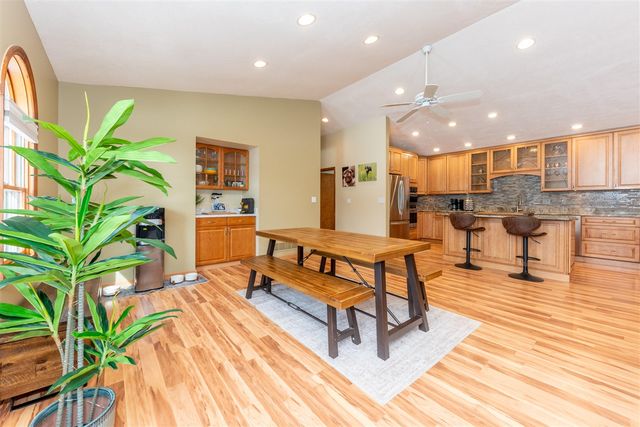 8655 Joeys Drive, Pinckney, MI 48169