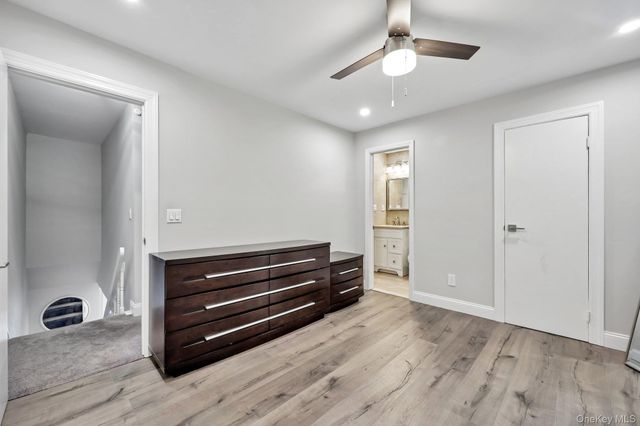 16 Chase Commons 16, Yaphank, NY 11980