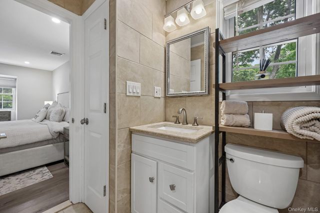 16 Chase Commons 16, Yaphank, NY 11980