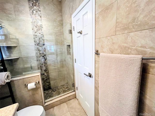 16 Chase Commons 16, Yaphank, NY 11980
