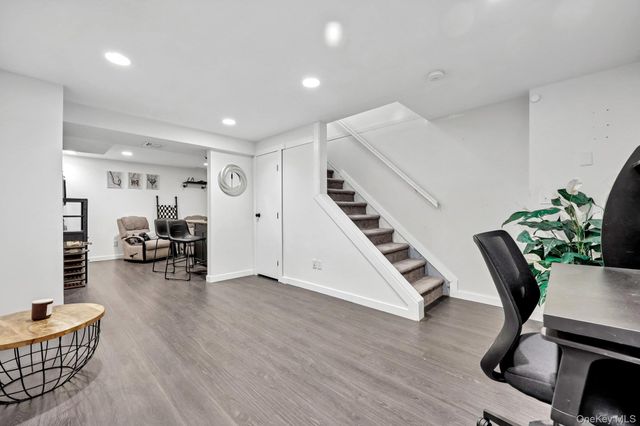 16 Chase Commons 16, Yaphank, NY 11980