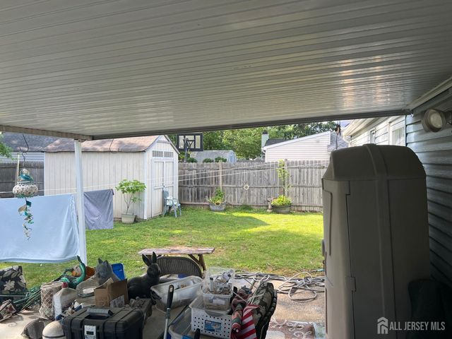 59 Idlewild Road, Edison, NJ 08817