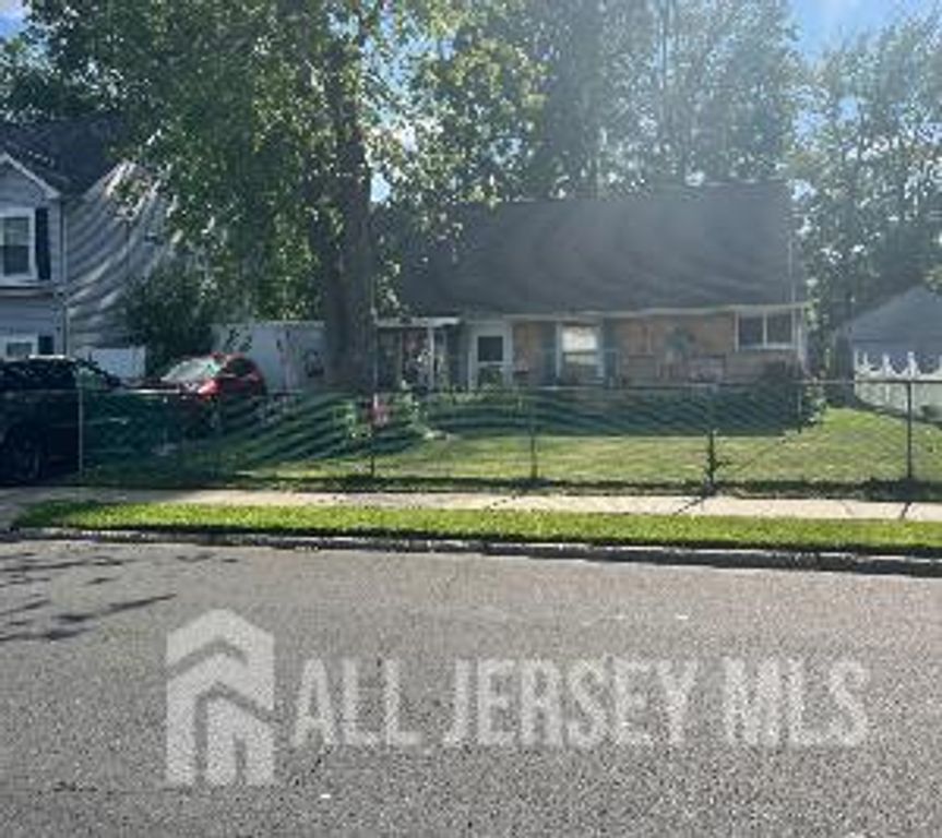 59 Idlewild Road, Edison, NJ 08817