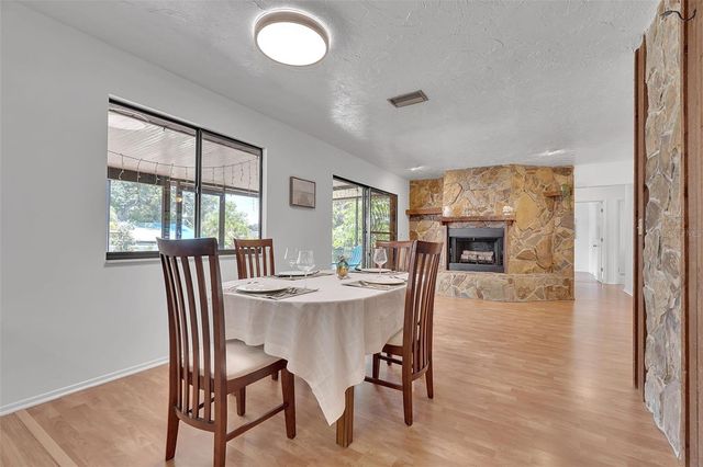 7206 8TH AVENUE NW, Bradenton, FL 34209