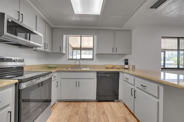 7206 8TH AVENUE NW, Bradenton, FL 34209