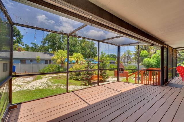 7206 8TH AVENUE NW, Bradenton, FL 34209