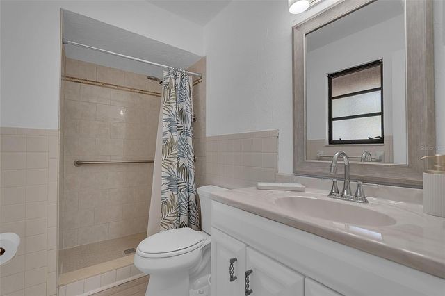 7206 8TH AVENUE NW, Bradenton, FL 34209