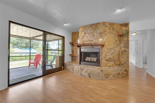 7206 8TH AVENUE NW, Bradenton, FL 34209