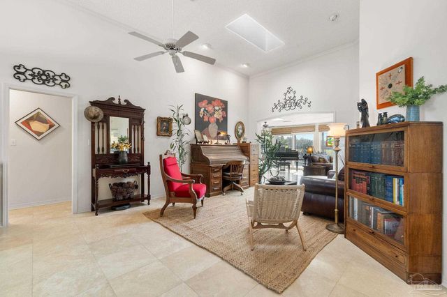 5505 Navaho Dr, Pensacola, FL 32507