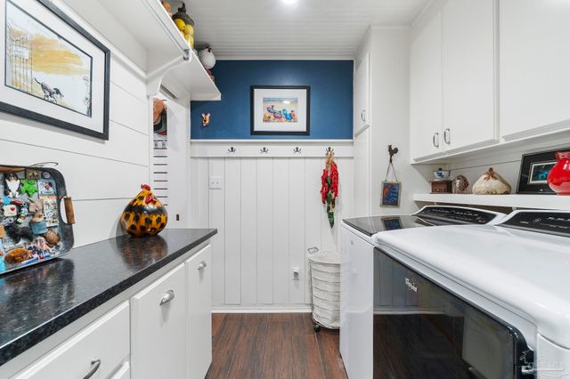 5505 Navaho Dr, Pensacola, FL 32507