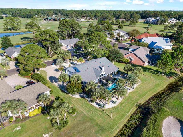 5505 Navaho Dr, Pensacola, FL 32507