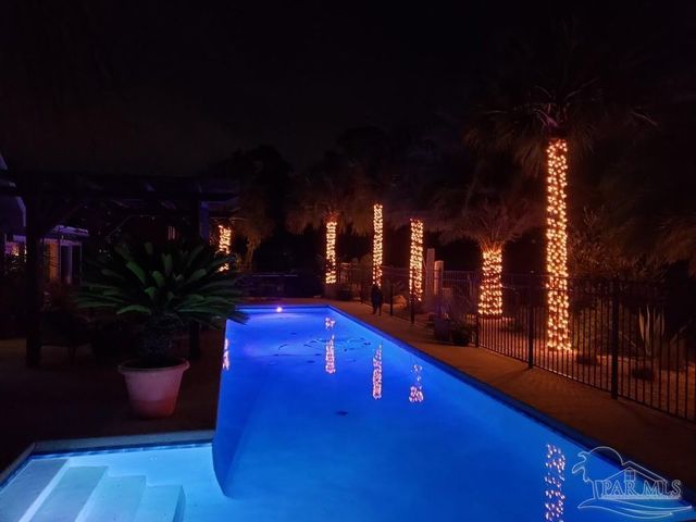 5505 Navaho Dr, Pensacola, FL 32507