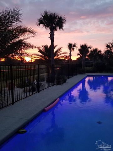 5505 Navaho Dr, Pensacola, FL 32507