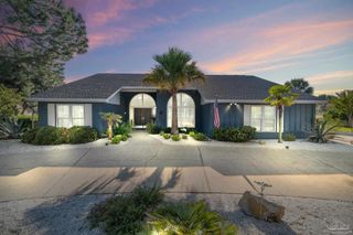 5505 Navaho Dr, Pensacola, FL 32507