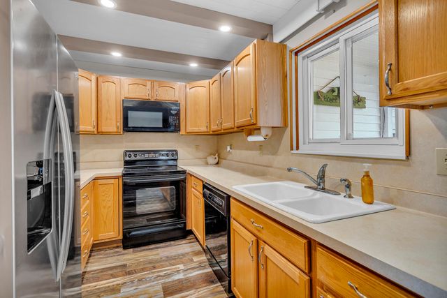 11786 E Sauk Trail, Jerome, MI 49249