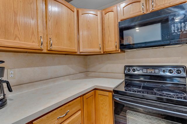 11786 E Sauk Trail, Jerome, MI 49249