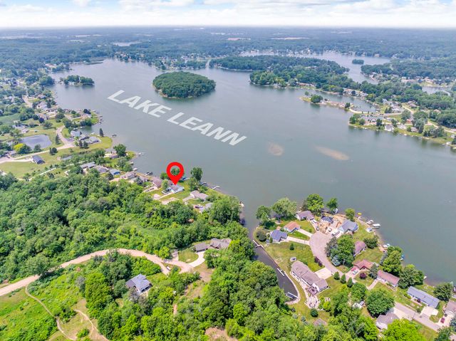 11786 E Sauk Trail, Jerome, MI 49249