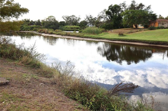 3016 TANGLEWOOD DRIVE, Sarasota, FL 34239