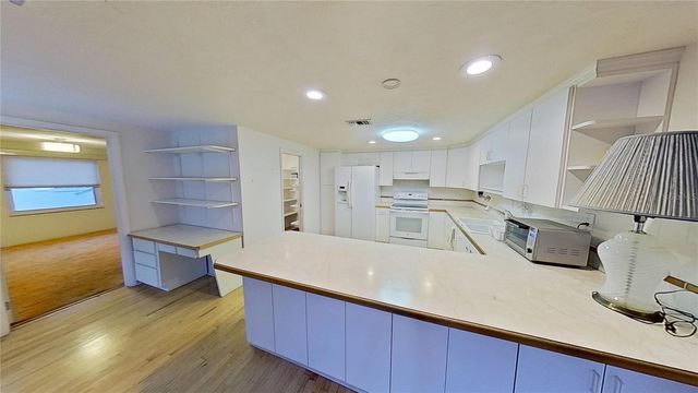 3016 TANGLEWOOD DRIVE, Sarasota, FL 34239