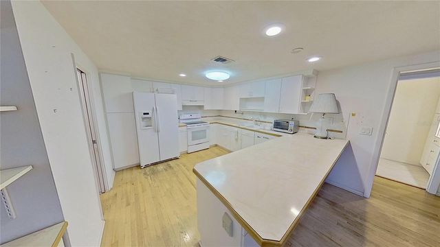 3016 TANGLEWOOD DRIVE, Sarasota, FL 34239