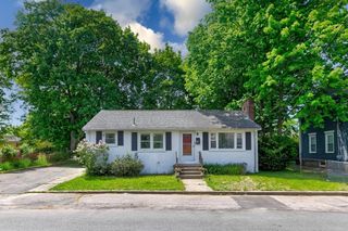 43 Kingman St, Brockton, MA 02302