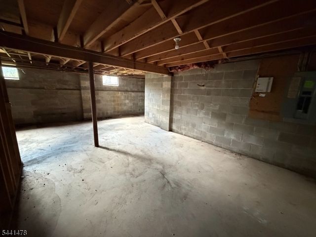 124 Perryville Rd, Union Twp., NJ 08867