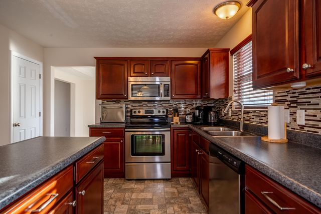 6741 Stovali Drive 6741 Stovali Drive, Huber Heights, OH 45424