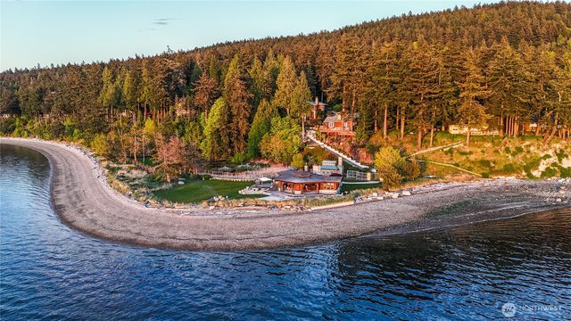 450 Eagle Bay Road, Blakely Island, WA 98222