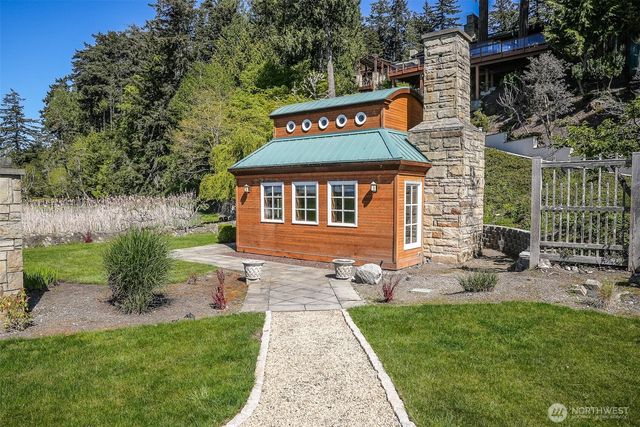 450 Eagle Bay Road, Blakely Island, WA 98222