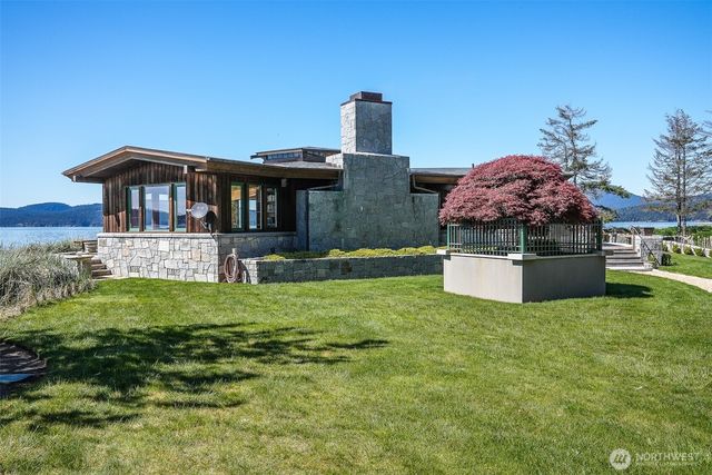 450 Eagle Bay Road, Blakely Island, WA 98222