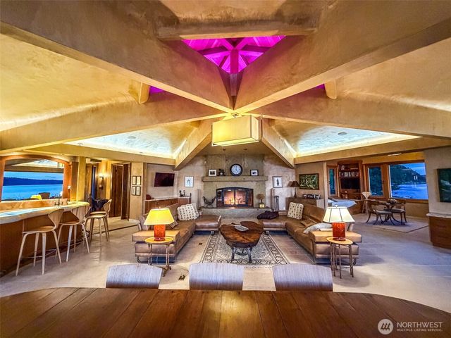 450 Eagle Bay Road, Blakely Island, WA 98222