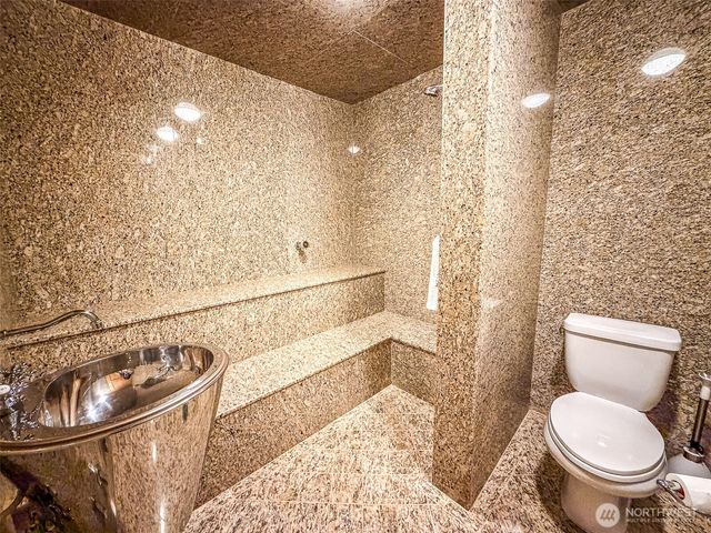 450 Eagle Bay Road, Blakely Island, WA 98222