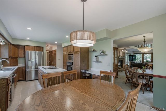 7880 Deerhill Drive, Clarkston, MI 48346