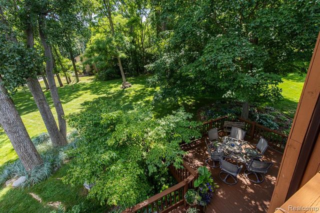 7880 Deerhill Drive, Clarkston, MI 48346
