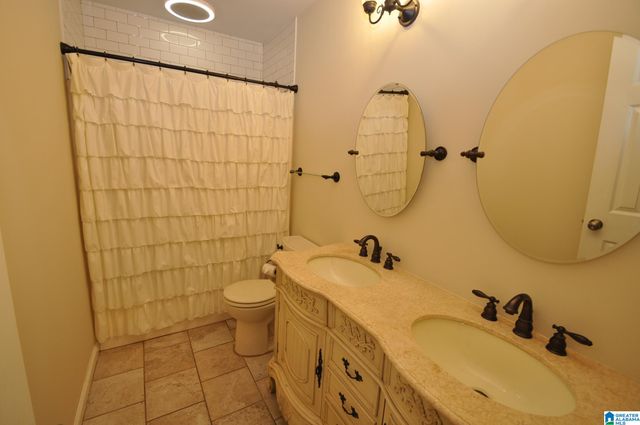 248 KENSINGTON LANE, Alabaster, AL 35007
