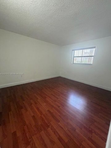 8185 NW 7th Street 218, Miami, FL 33126