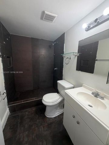 8185 NW 7th Street 218, Miami, FL 33126