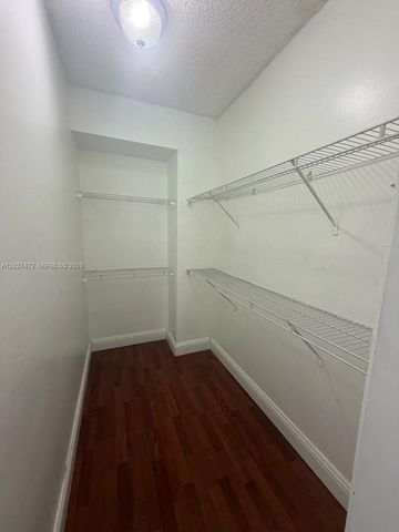 8185 NW 7th Street 218, Miami, FL 33126