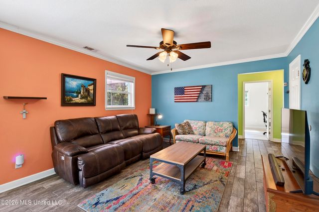 2304 Gulf Avenue, Gulfport, MS 39501