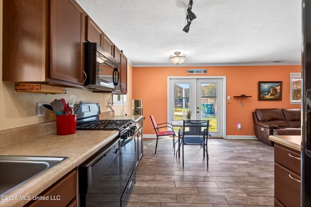 2304 Gulf Avenue, Gulfport, MS 39501