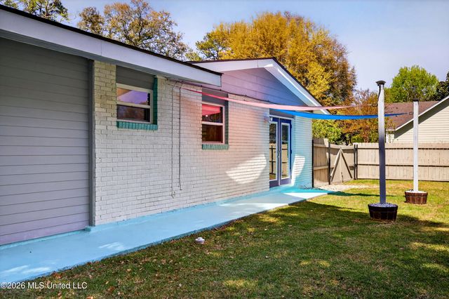 2304 Gulf Avenue, Gulfport, MS 39501