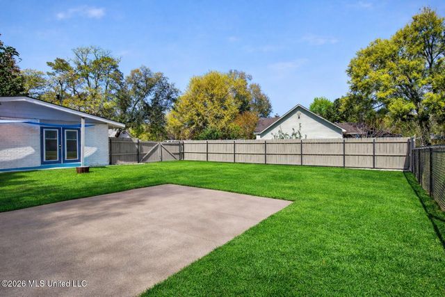 2304 Gulf Avenue, Gulfport, MS 39501