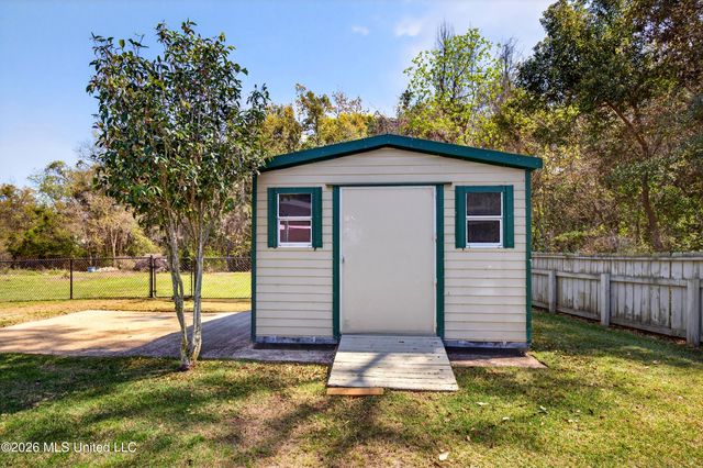 2304 Gulf Avenue, Gulfport, MS 39501