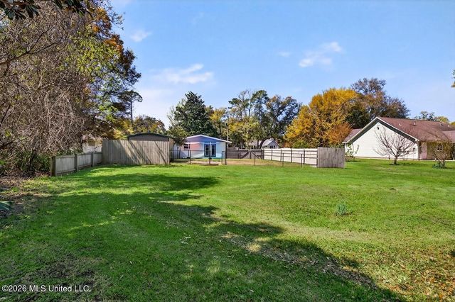 2304 Gulf Avenue, Gulfport, MS 39501