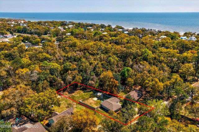 2304 Gulf Avenue, Gulfport, MS 39501