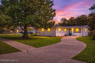 2304 Gulf Avenue, Gulfport, MS 39501