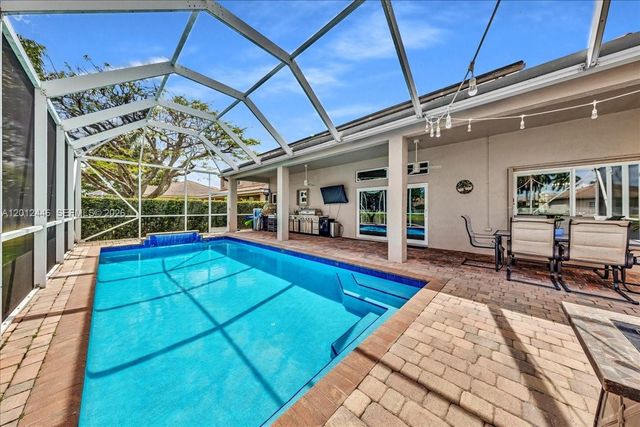 1634 Sandpiper Cir, Weston, FL 33327