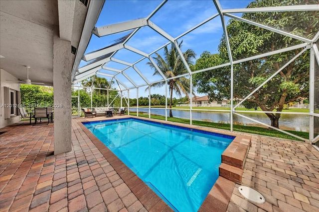 1634 Sandpiper Cir, Weston, FL 33327