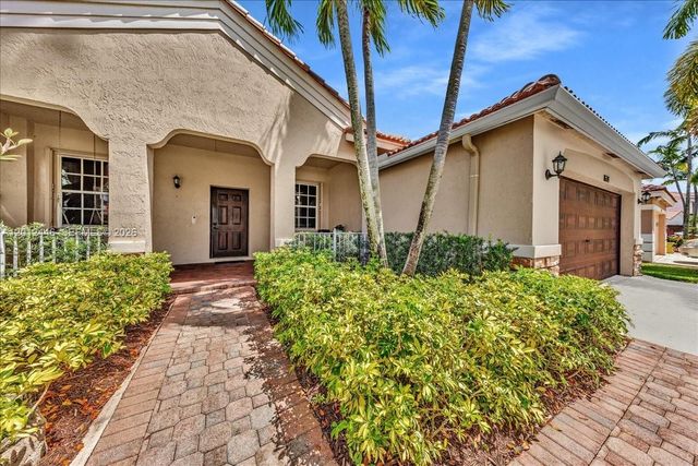 1634 Sandpiper Cir, Weston, FL 33327