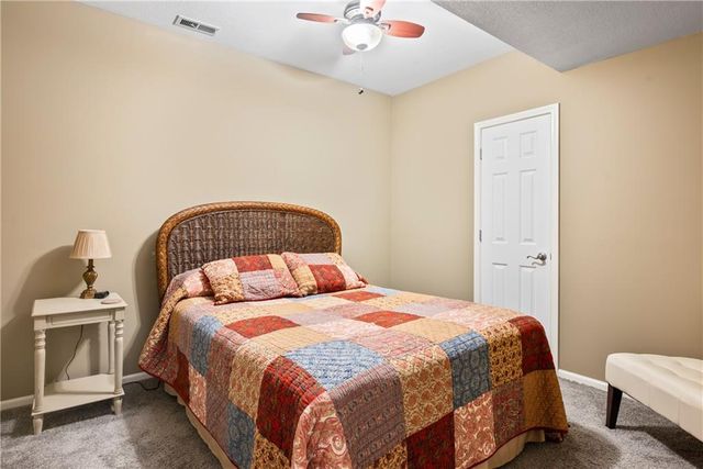 4212 NE Suwannee Drive, Lee's Summit, MO 64064